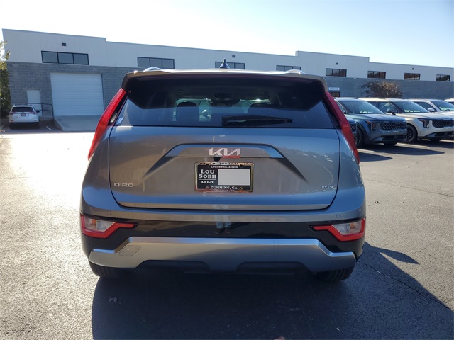 2026 Kia Niro SX photo 2