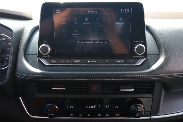 2023 Nissan Rogue SV photo 25