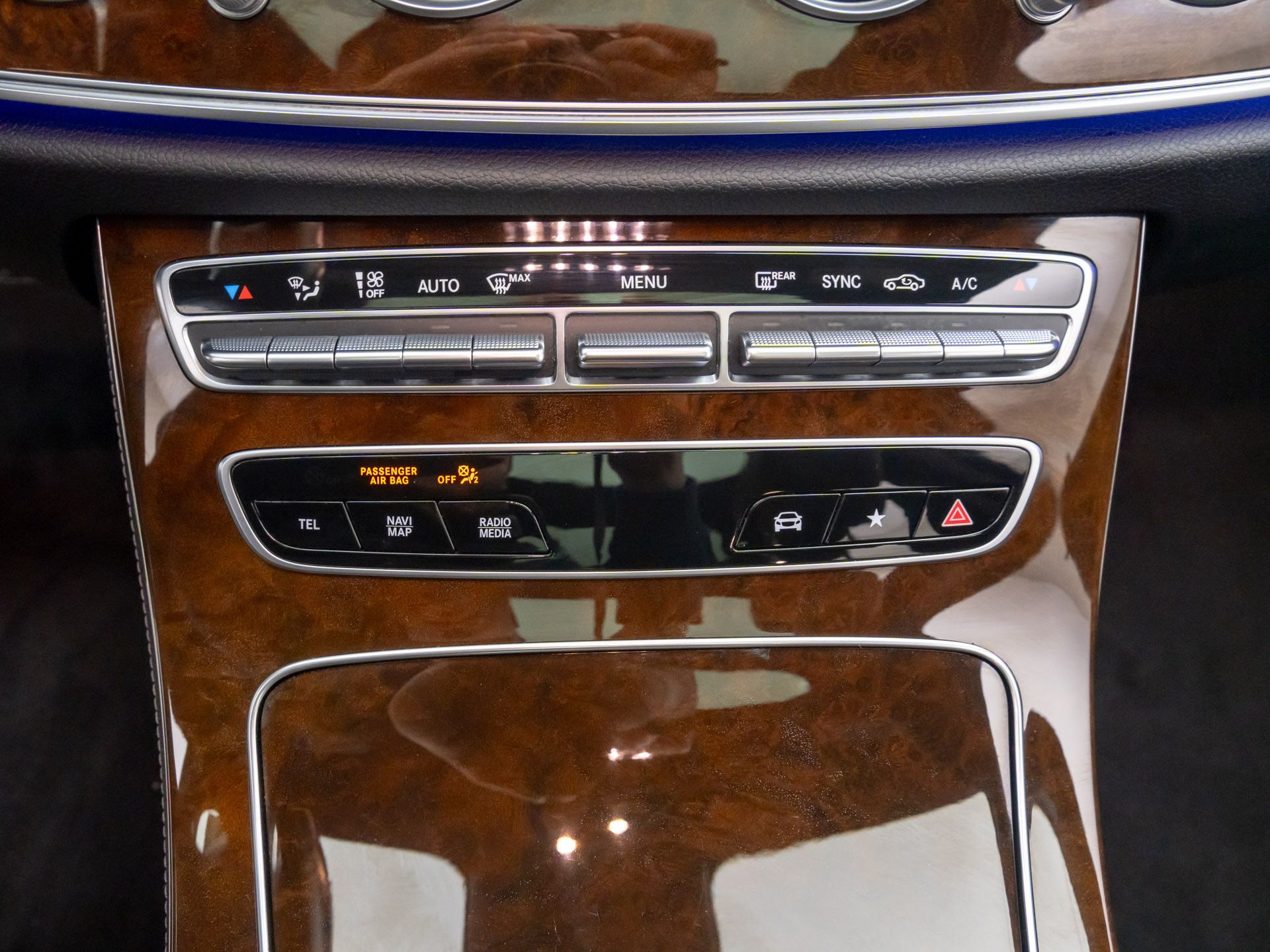 2022 Mercedes Benz E 450 4MATIC photo 16