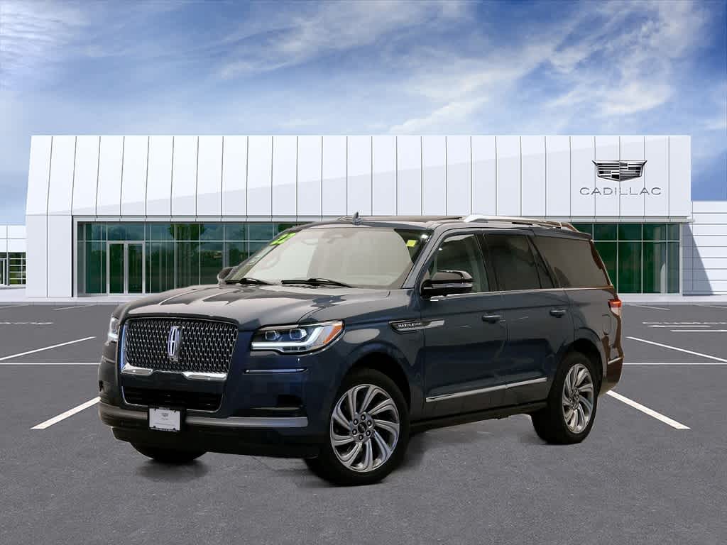 2022 Lincoln Navigator Reserve's photo