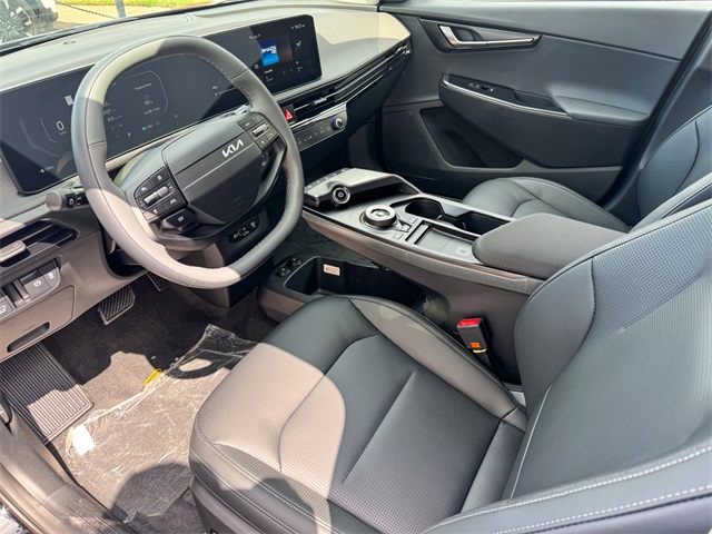 2025 Kia EV6 Wind photo 13