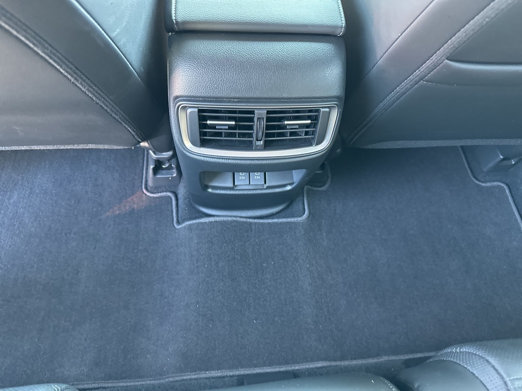 2022 Honda CR-V Hybrid Touring photo 14