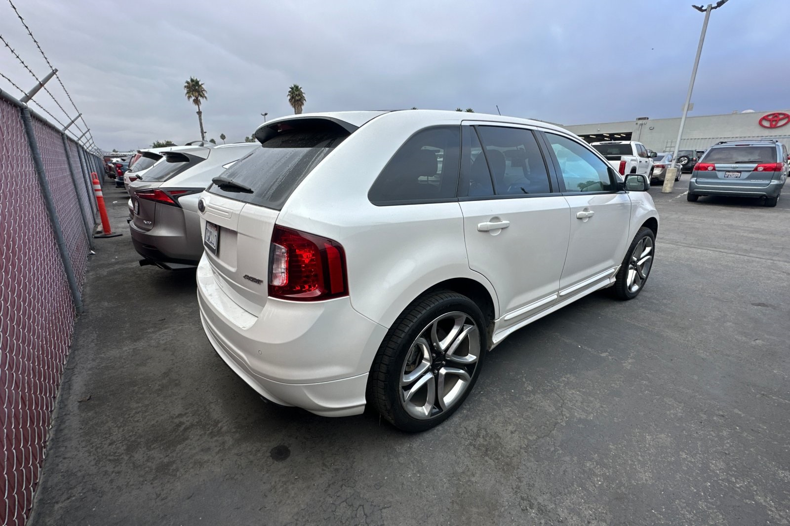 2014 Ford Edge Sport photo 2