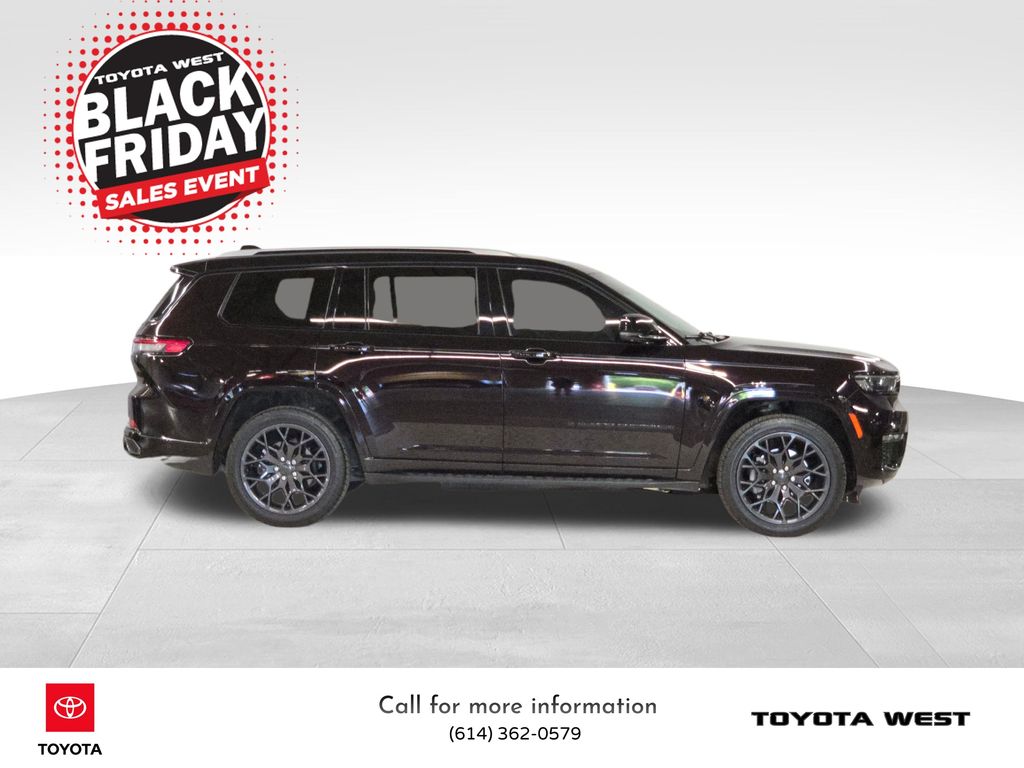 2023 Jeep Grand Cherokee L Summit Reserve photo 4