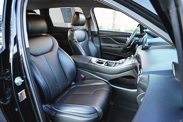 Used 2023 Black Hyundai XRT image 11