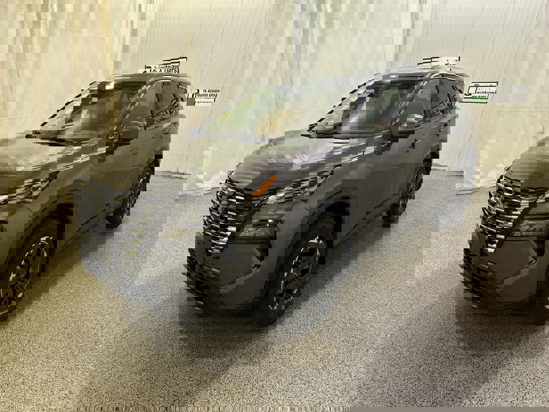 2026 Nissan Rogue SV photo 2
