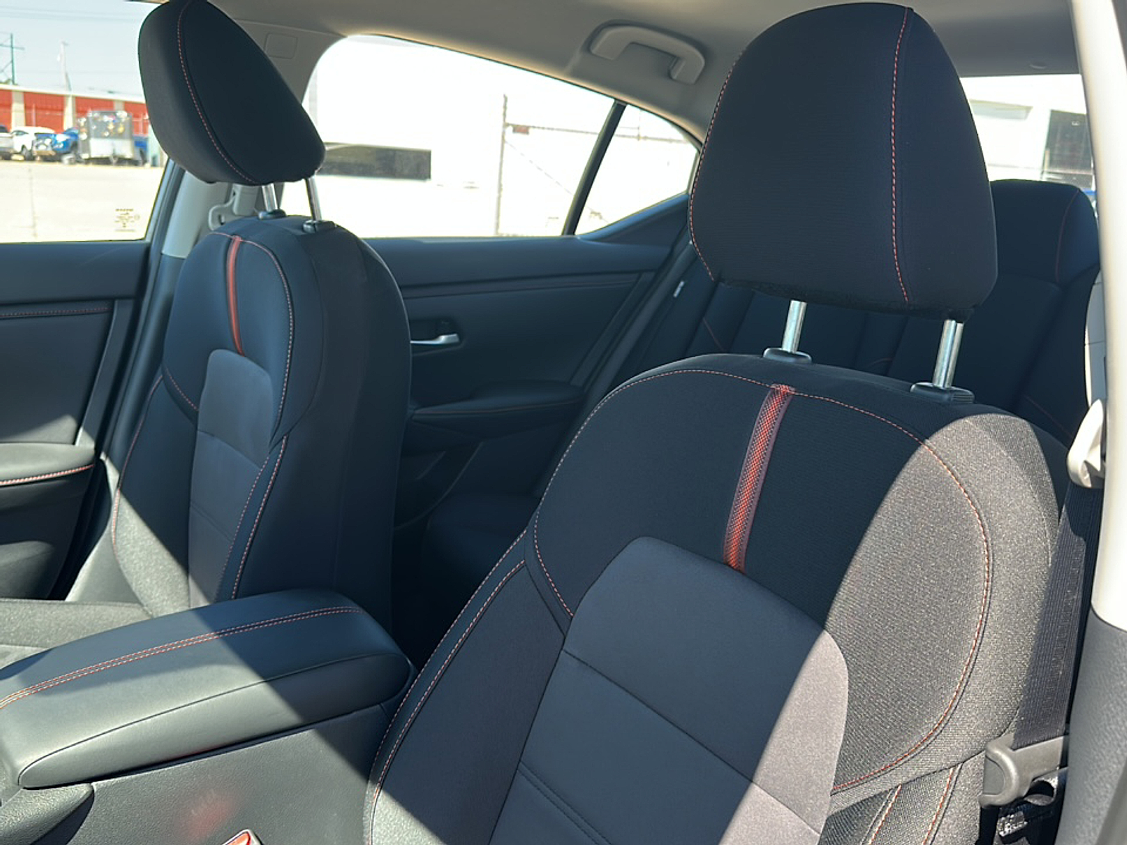 2025 Nissan Sentra SR photo 2