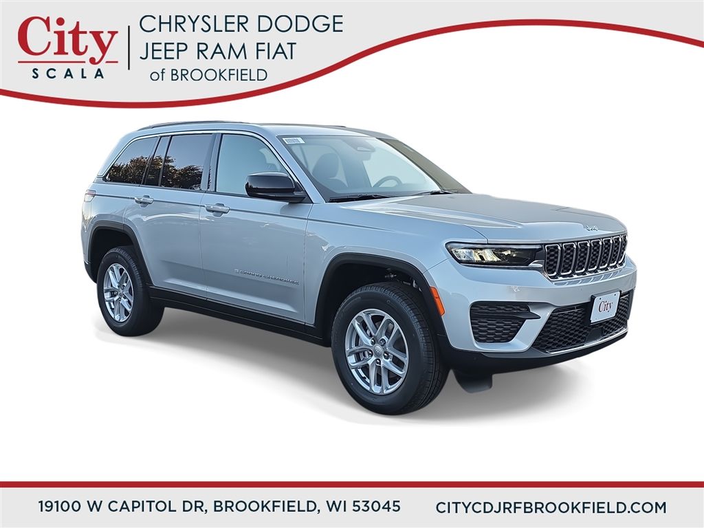 2025 Jeep Grand Cherokee Laredo's photo