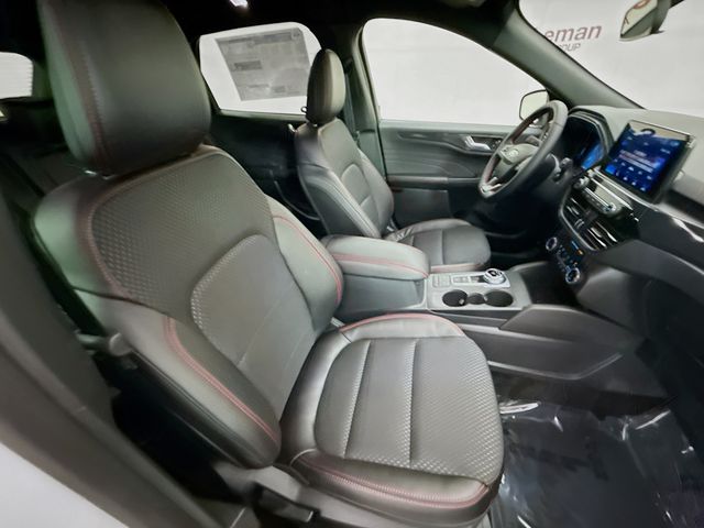 2025 Ford Escape ST-Line photo 27