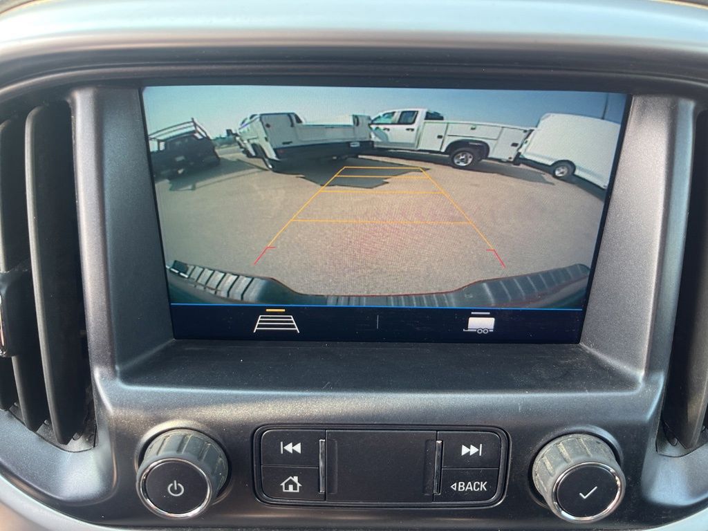 2022 Chevrolet Colorado LT photo 11