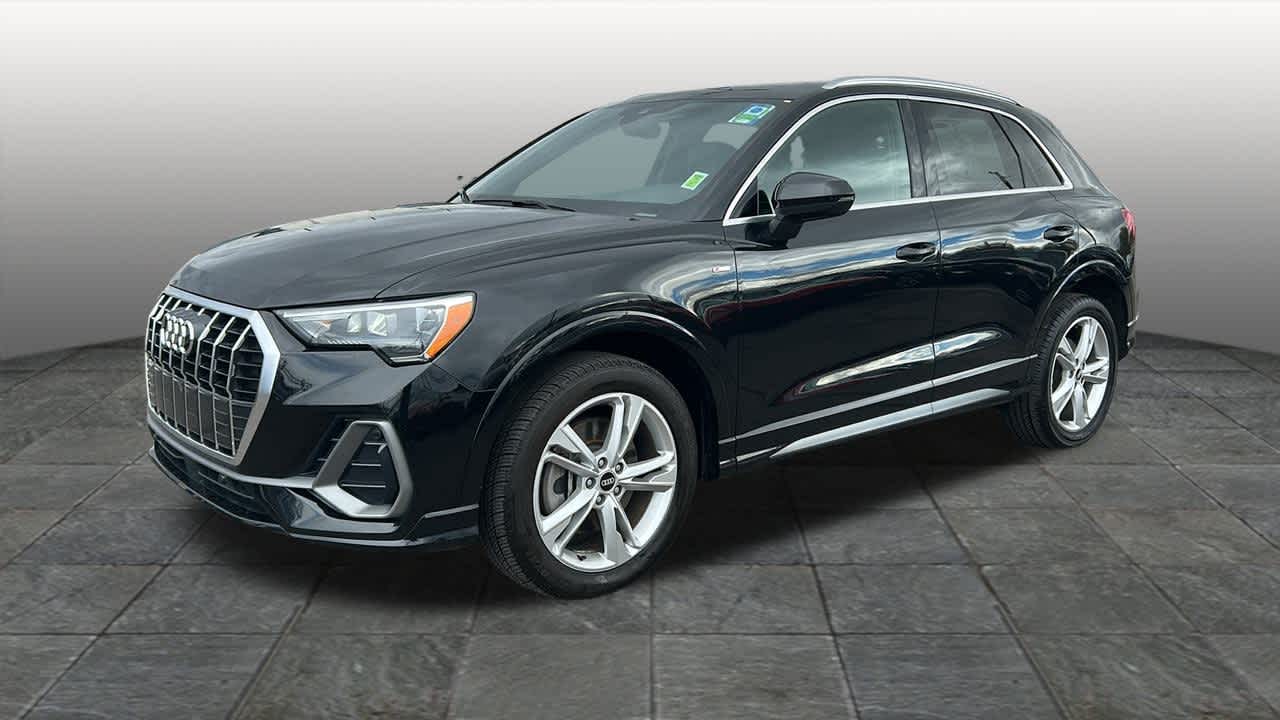 2022 Audi Q3 S Line Premium's photo