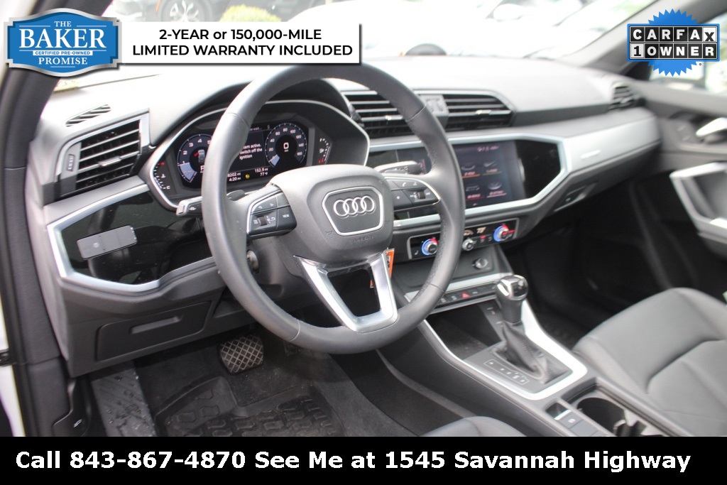 2022 Audi Q3 S line Premium 45 TFSI photo 4