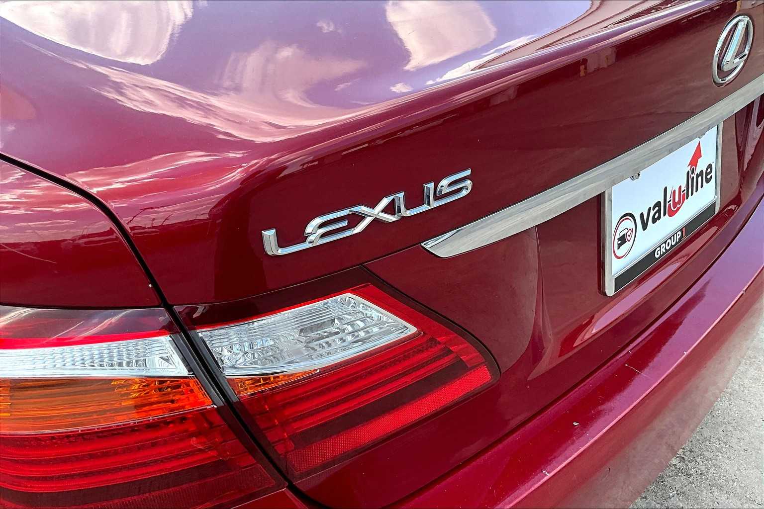 2010 Lexus LS 460 Luxury photo 29