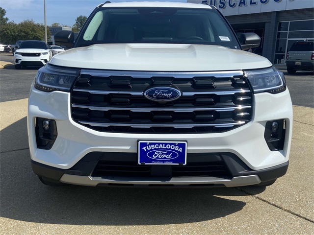 2025 Ford Explorer photo 4