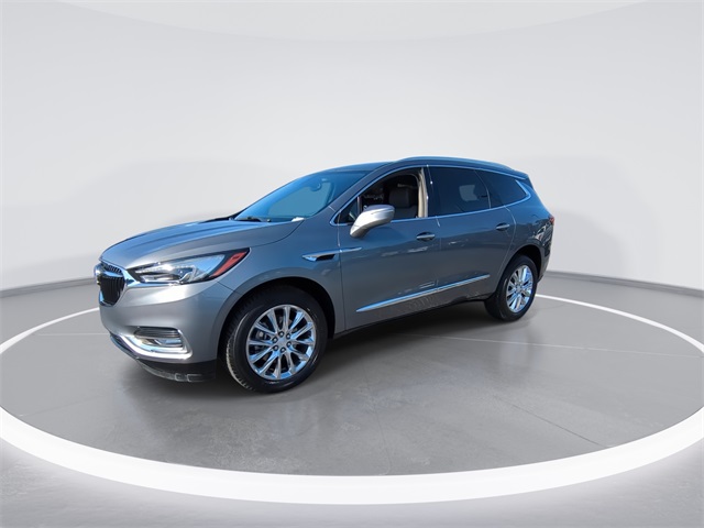 2018 Buick Enclave Essence photo 3