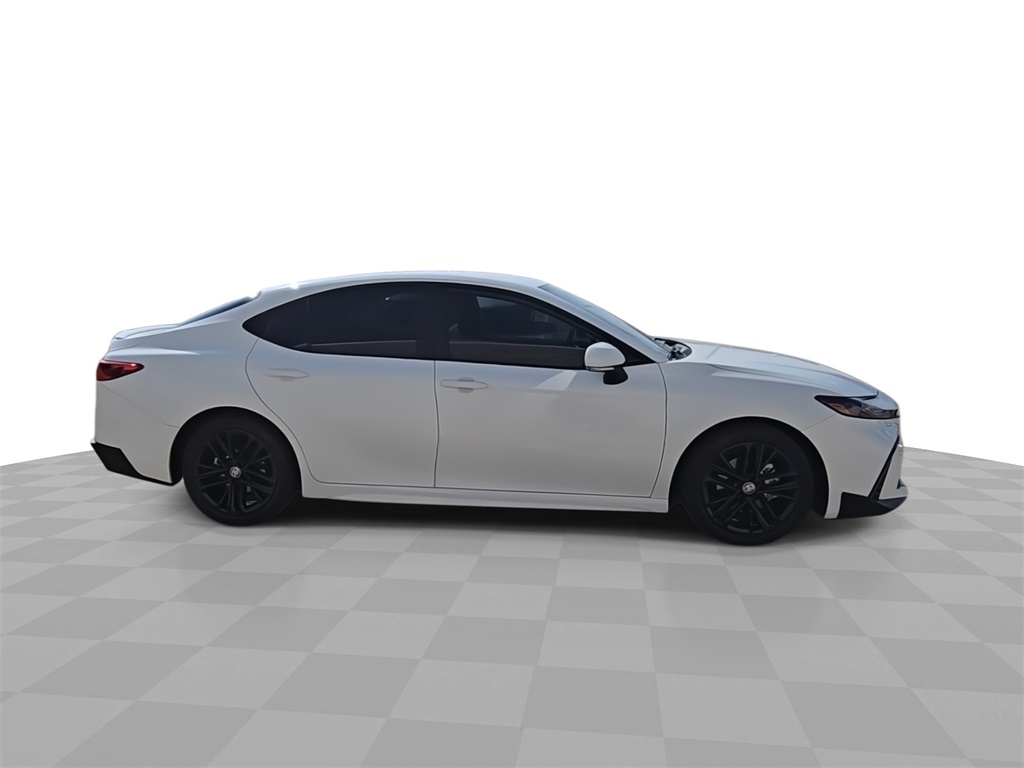 2025 Toyota Camry SE photo 9