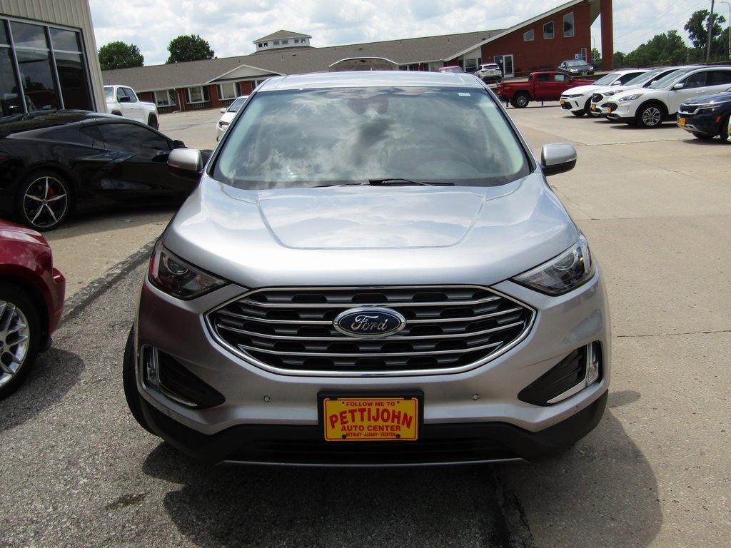 2024 Ford Edge Titanium photo 10