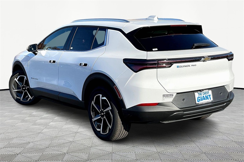 2026 Chevrolet Equinox EV 1LT photo 3