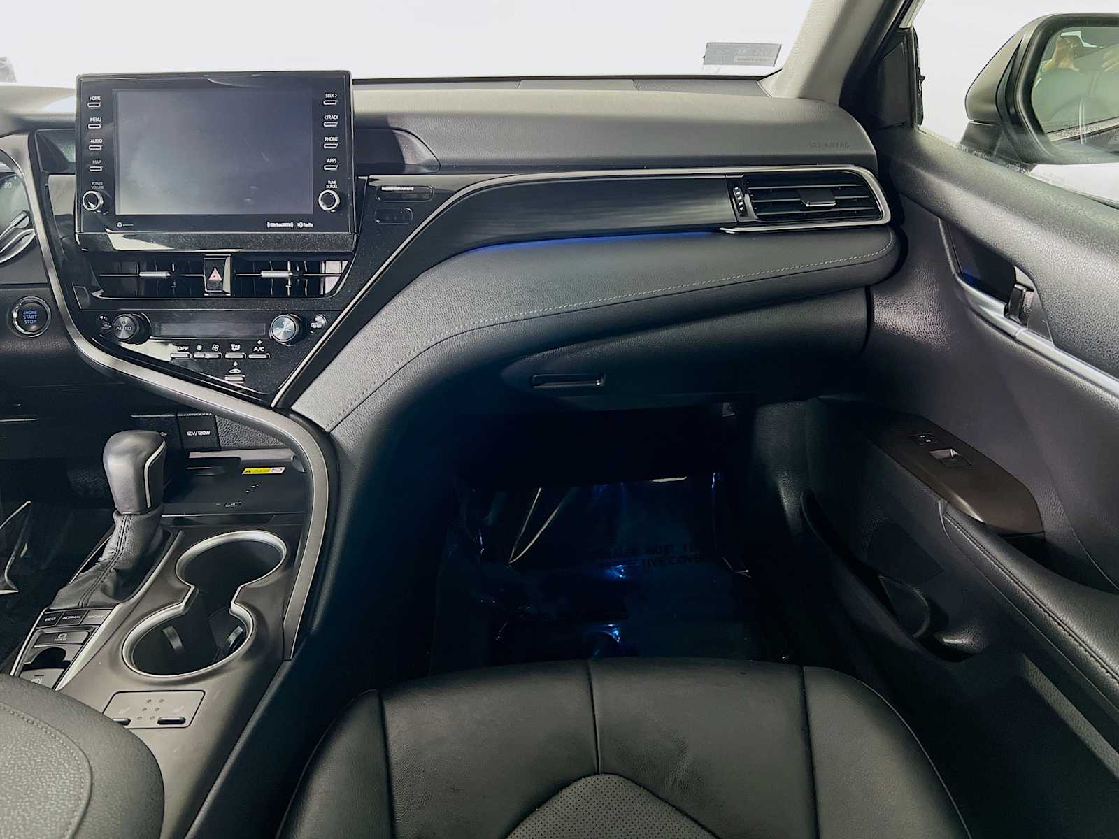 2022 Toyota Camry XLE photo 22