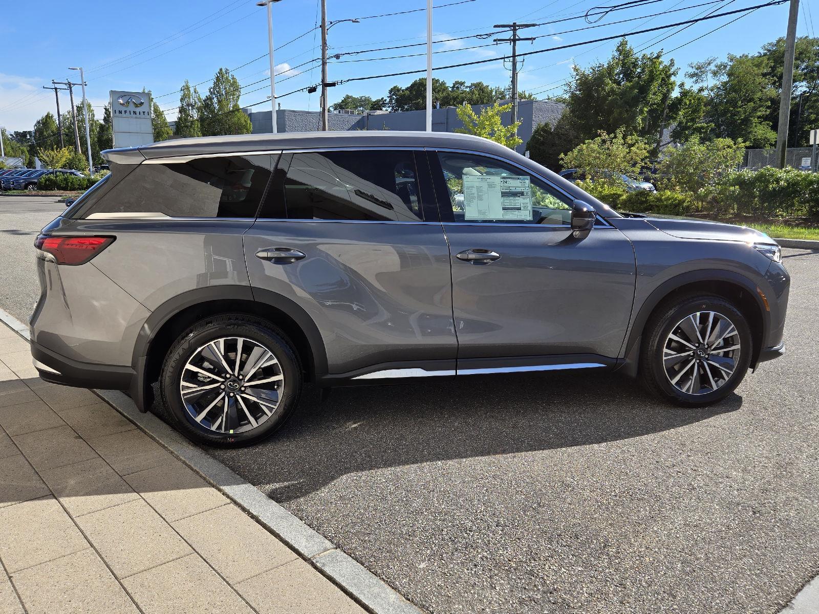 2026 Infiniti QX60 Luxe AWD photo 13