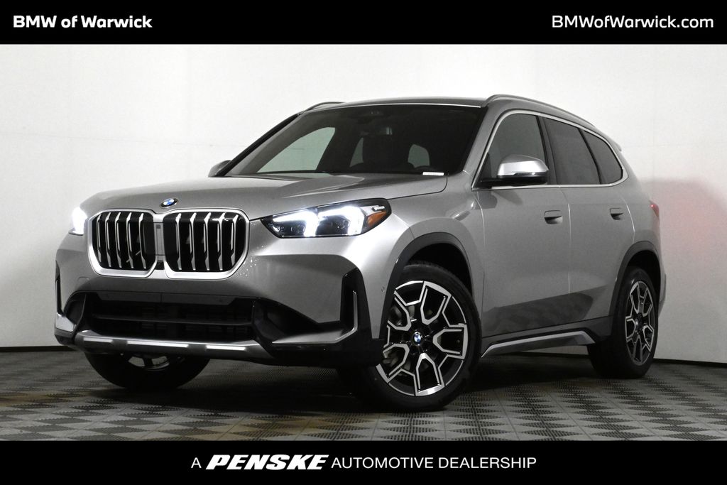 2025 BMW X1 28i's photo