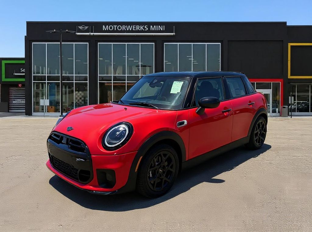 2026 MINI Hardtop S's photo