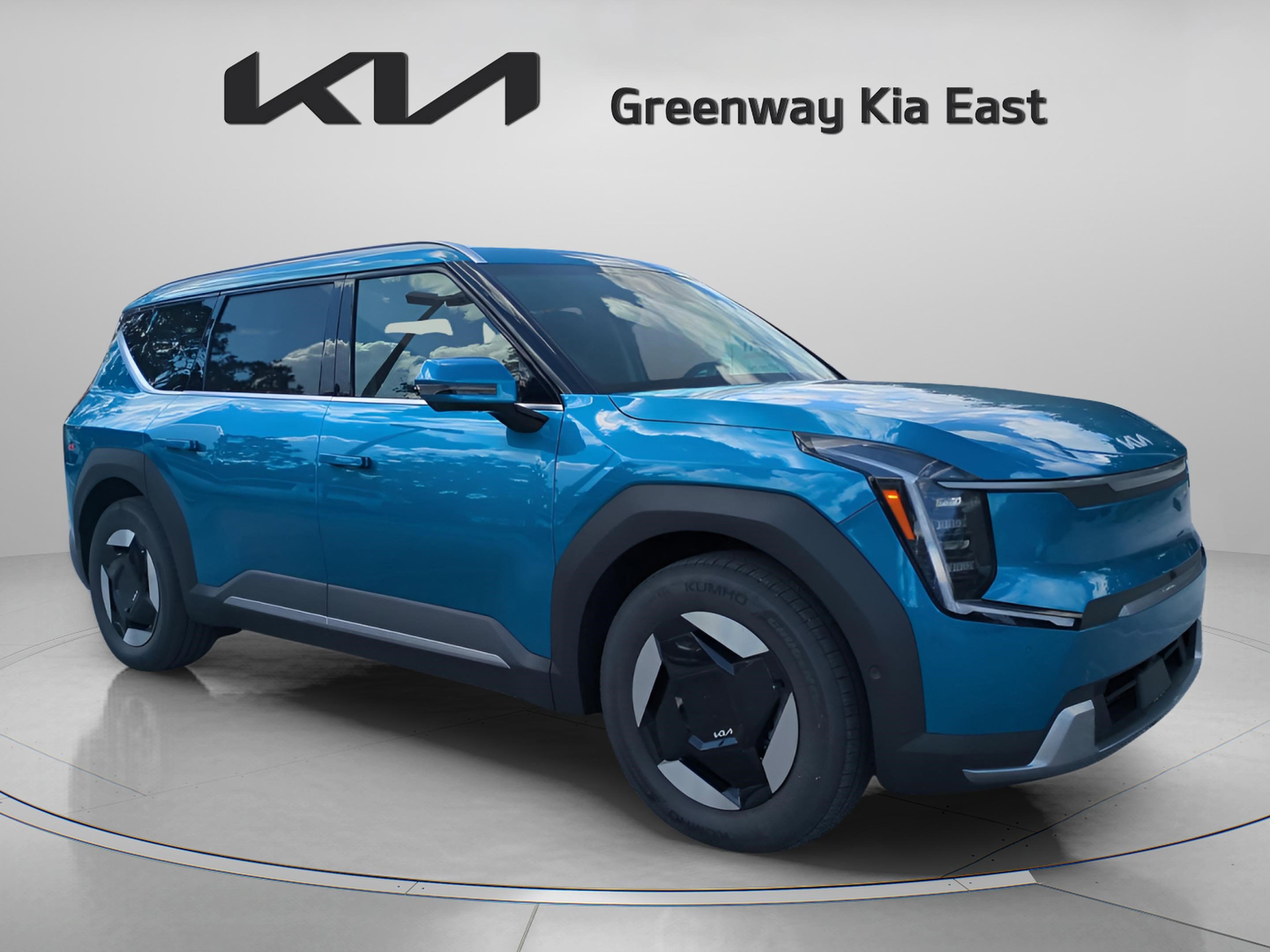 2026 Kia EV9 Wind's photo