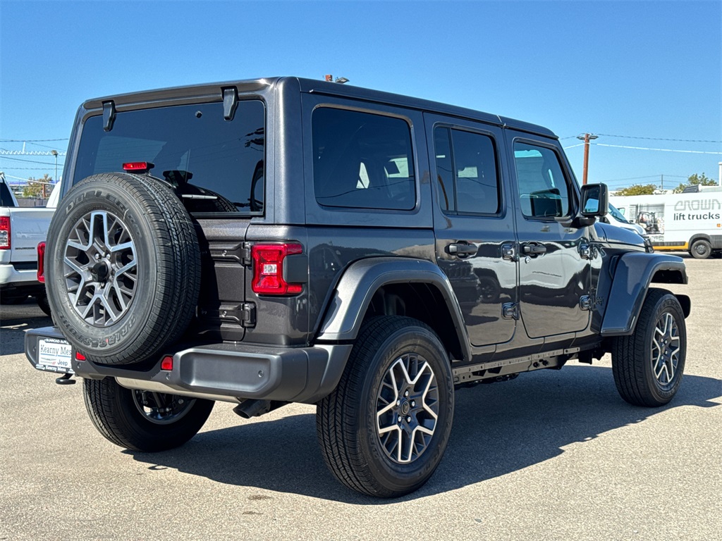 2025 Jeep Wrangler Sahara photo 13