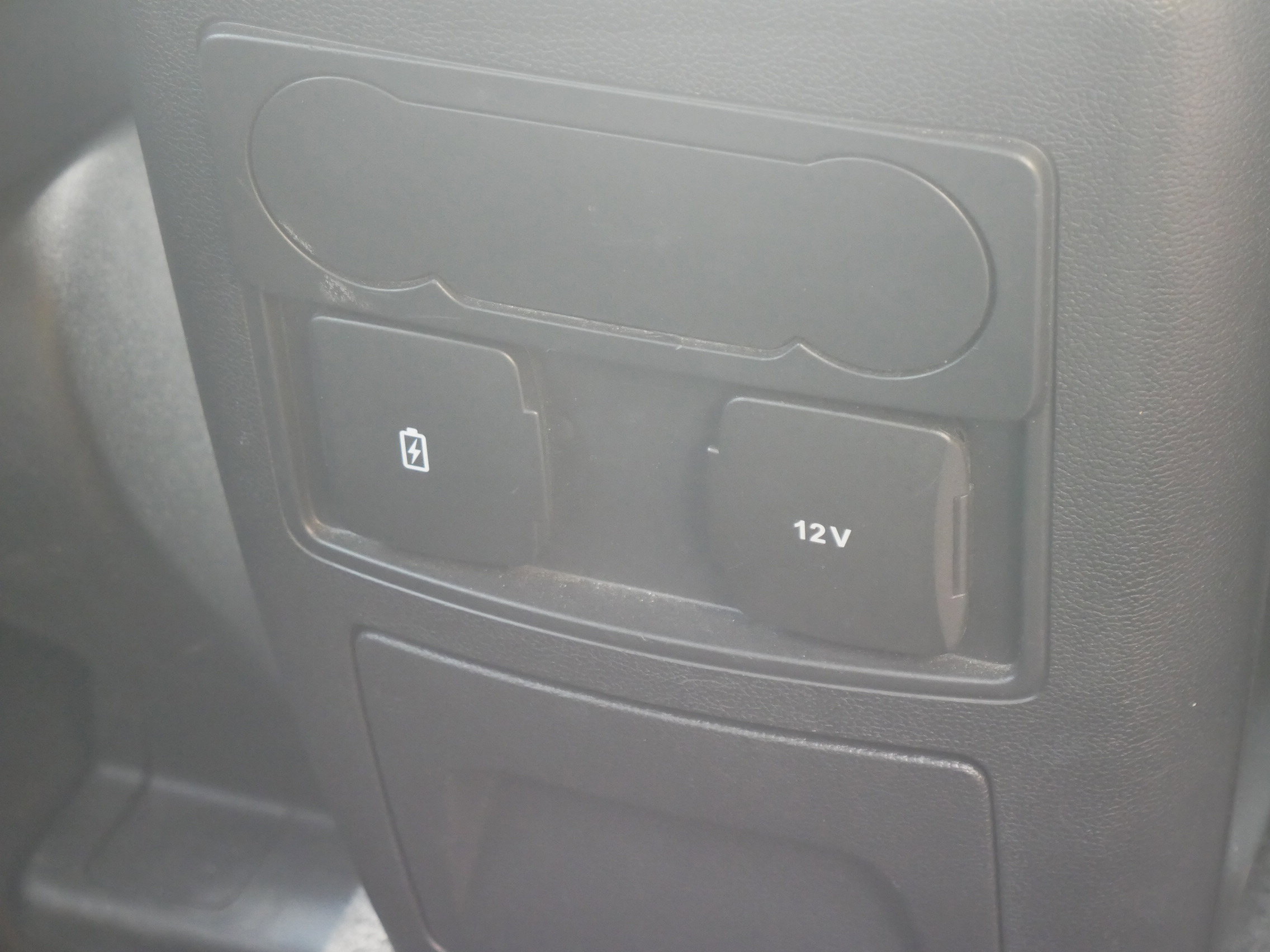 2024 Ford Explorer XLT photo 24