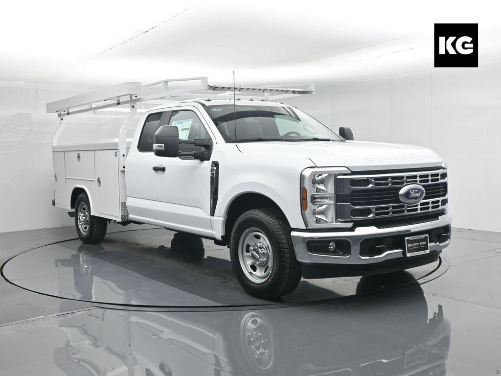 2026 Ford F-350 Base's photo
