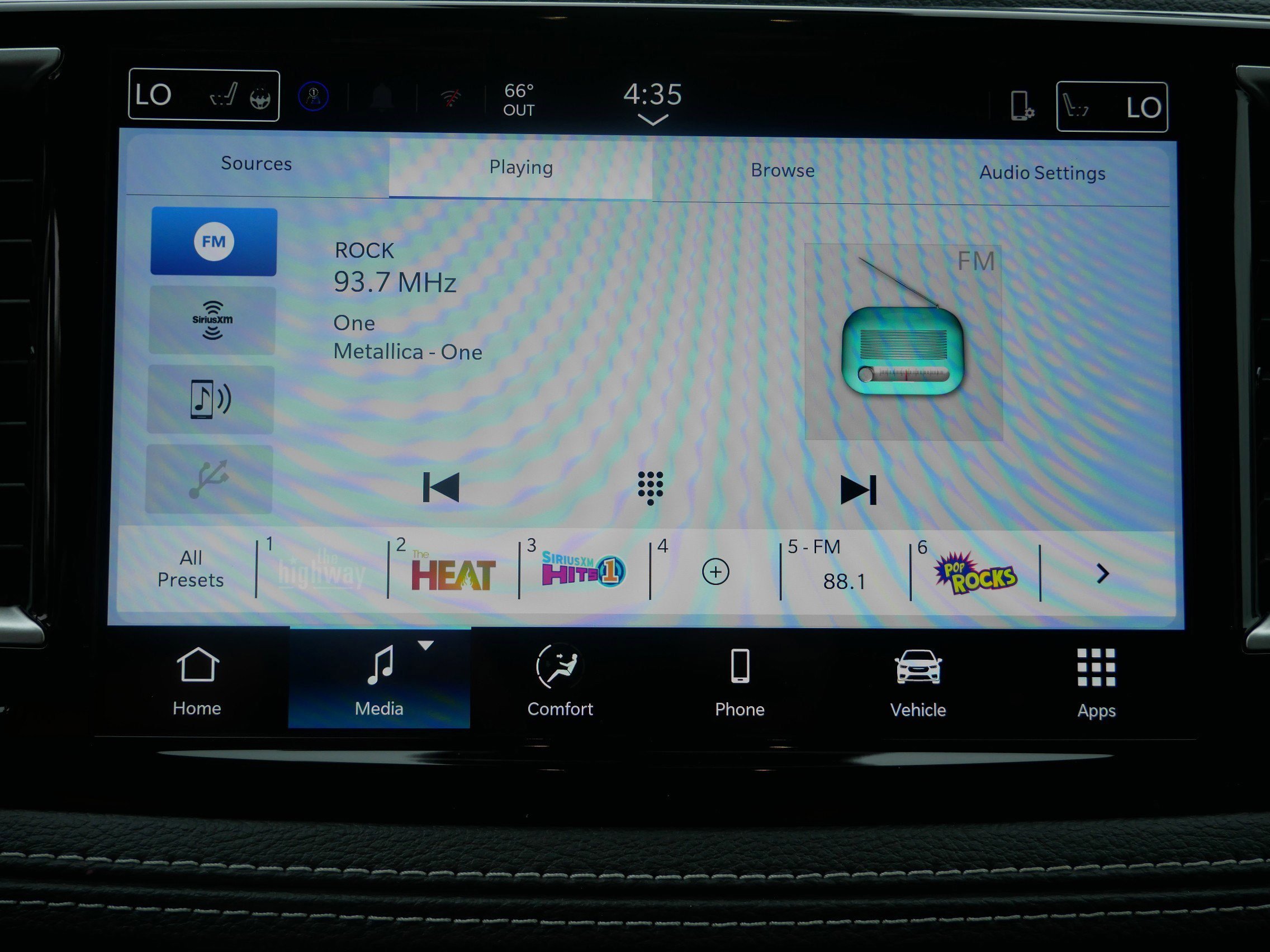 2026 Chrysler Pacifica photo 16