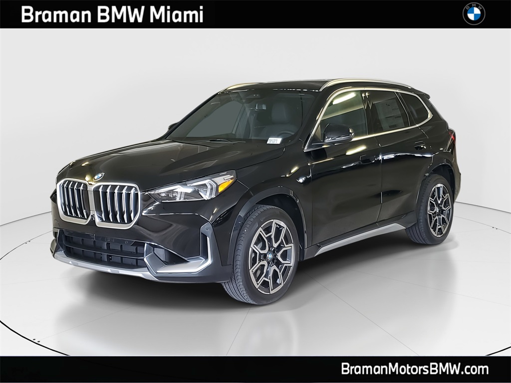 2026 BMW X1 28i's photo