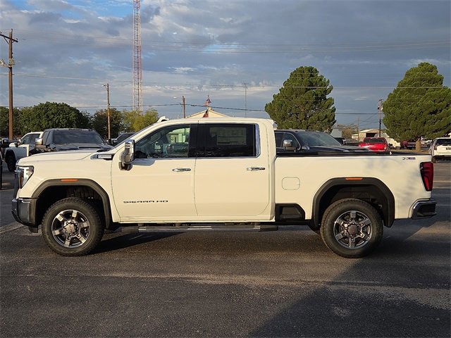 2026 Gmc Sierra HD SLT photo 2