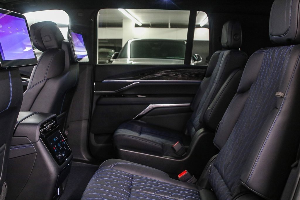 2026 Cadillac Escalade Sport photo 13