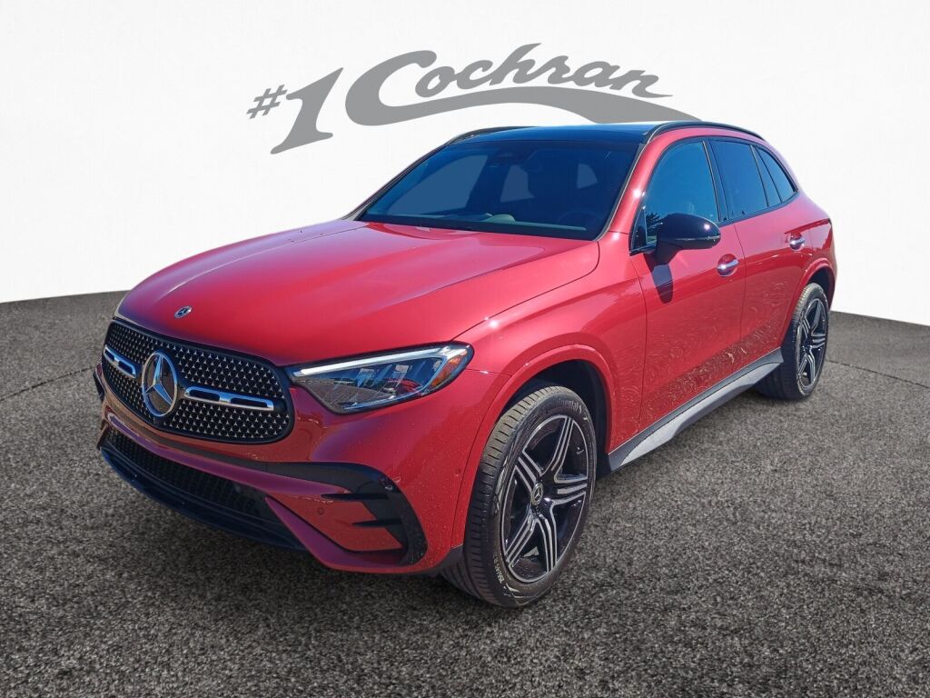 2025 Mercedes Benz GLC 300 4MATIC photo 3
