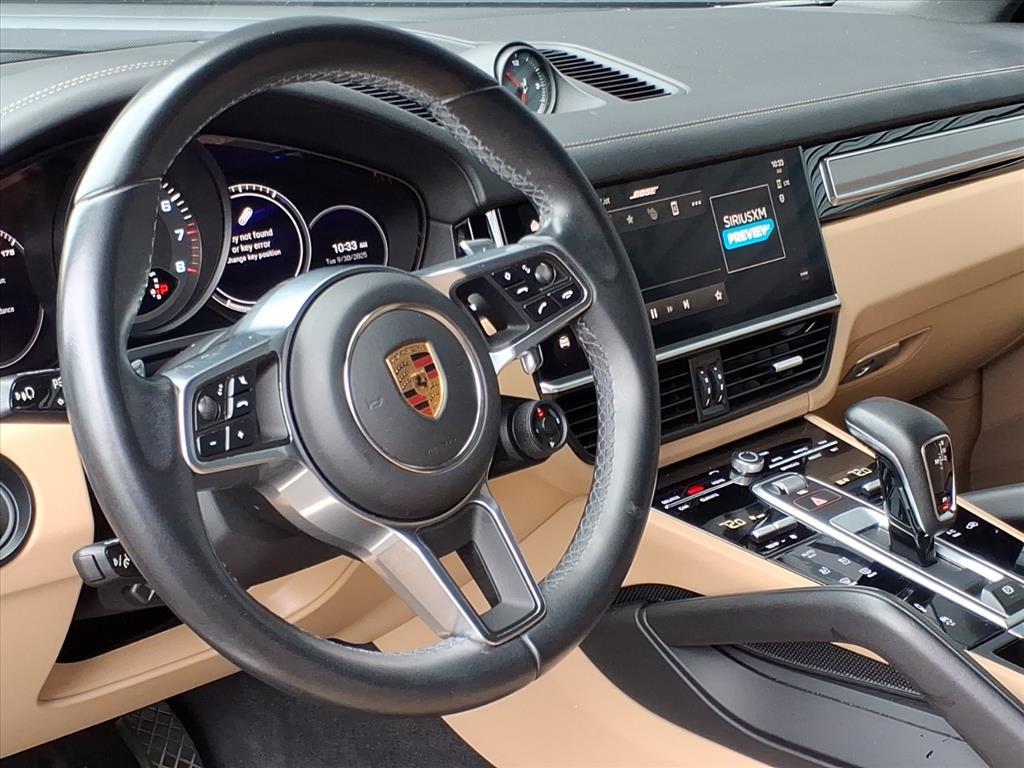 2023 Porsche Cayenne Coupe Platinum Edition photo 4