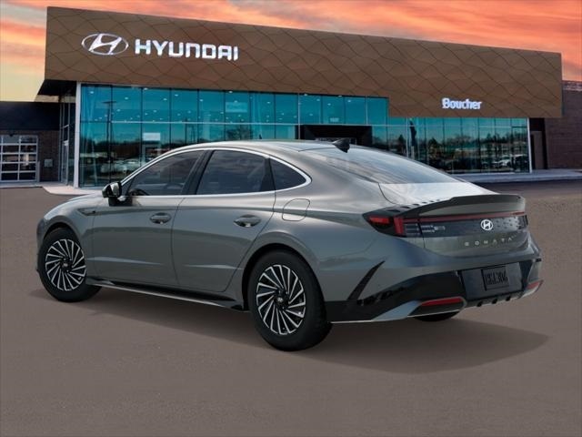 2026 Hyundai Sonata Hybrid Limited photo 3