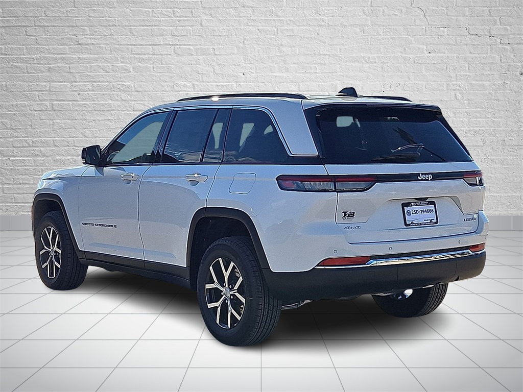 2025 Jeep Grand Cherokee Limited photo 3