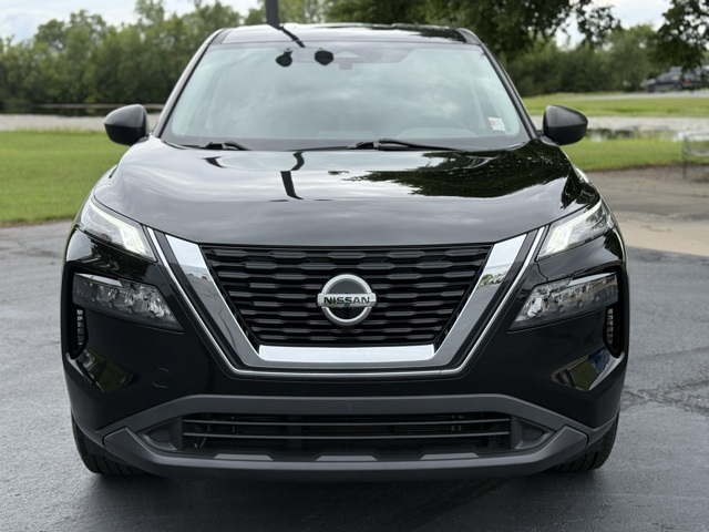 2021 Nissan Rogue S photo 2