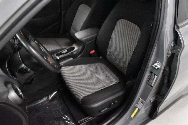 2021 Hyundai Kona SEL Plus photo 11