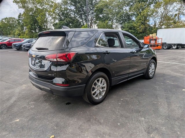 2022 Chevrolet Equinox LT photo 3