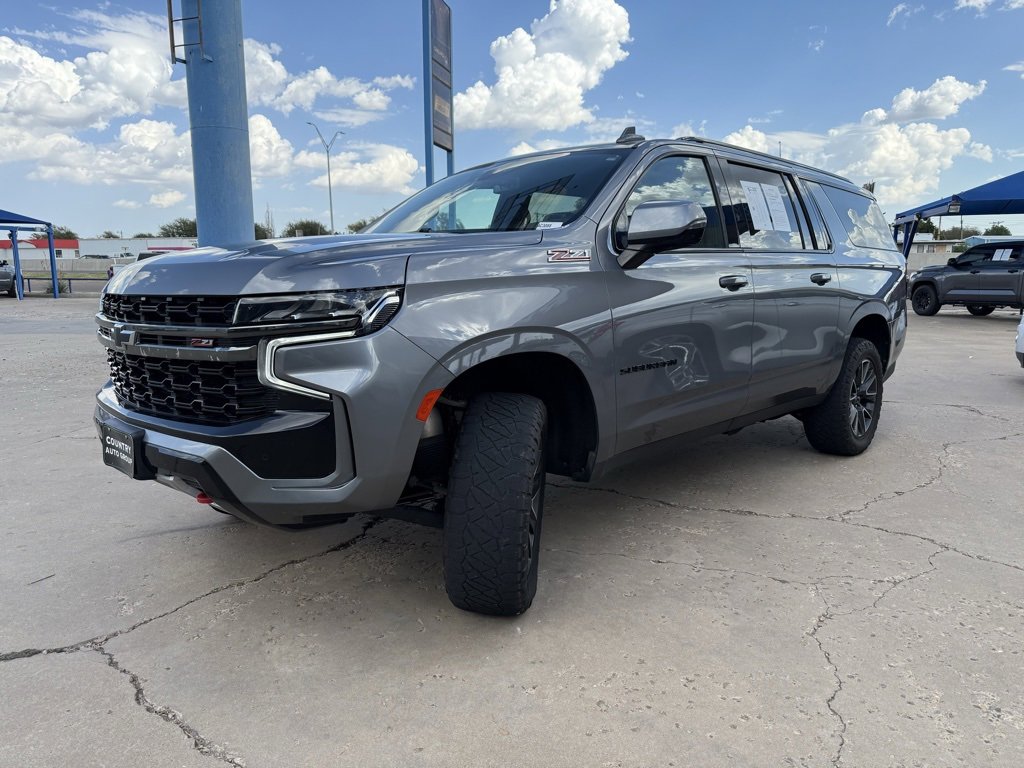 2022 Chevrolet Suburban Z71 photo 6