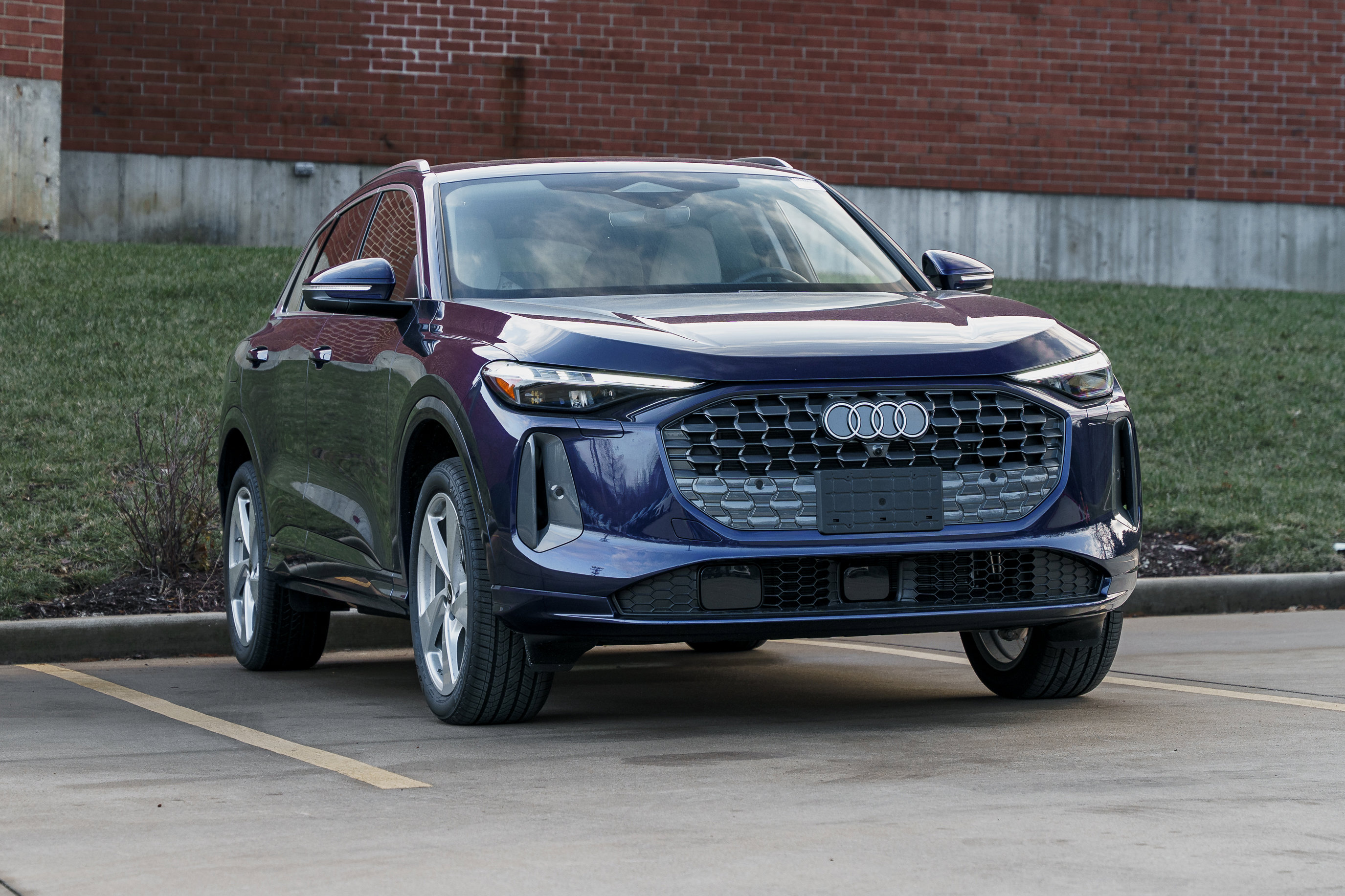 2025 Audi New Q5 Premium Plus's photo