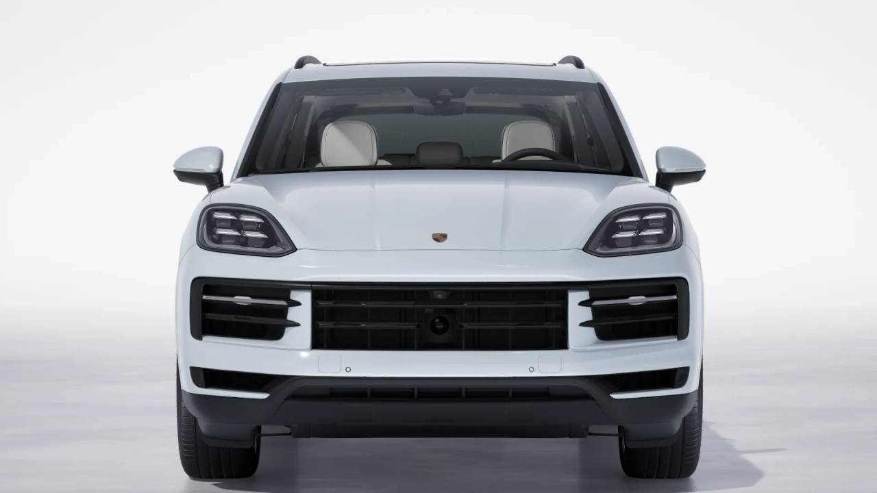 2026 Porsche Cayenne photo 9