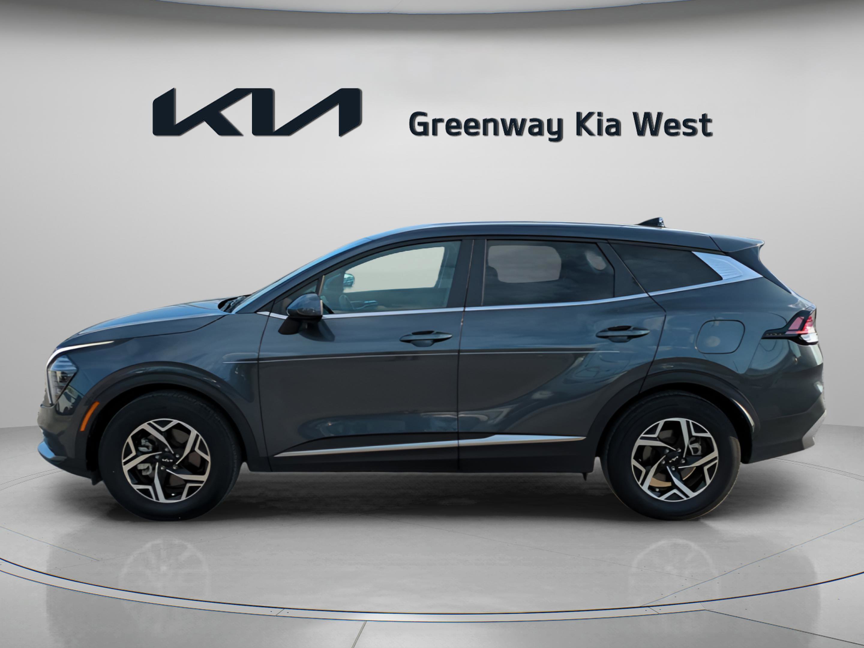 2024 Kia Sportage LX photo 3