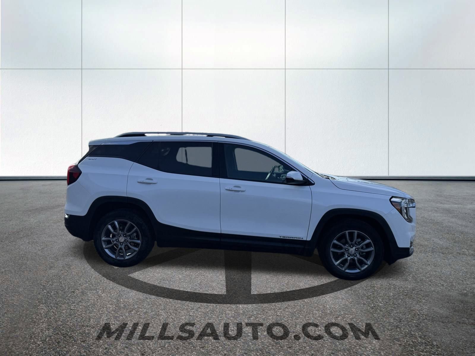 2024 Gmc Terrain SLT photo 4