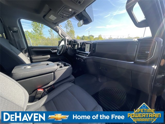 2022 Chevrolet Silverado 1500 LT photo 16
