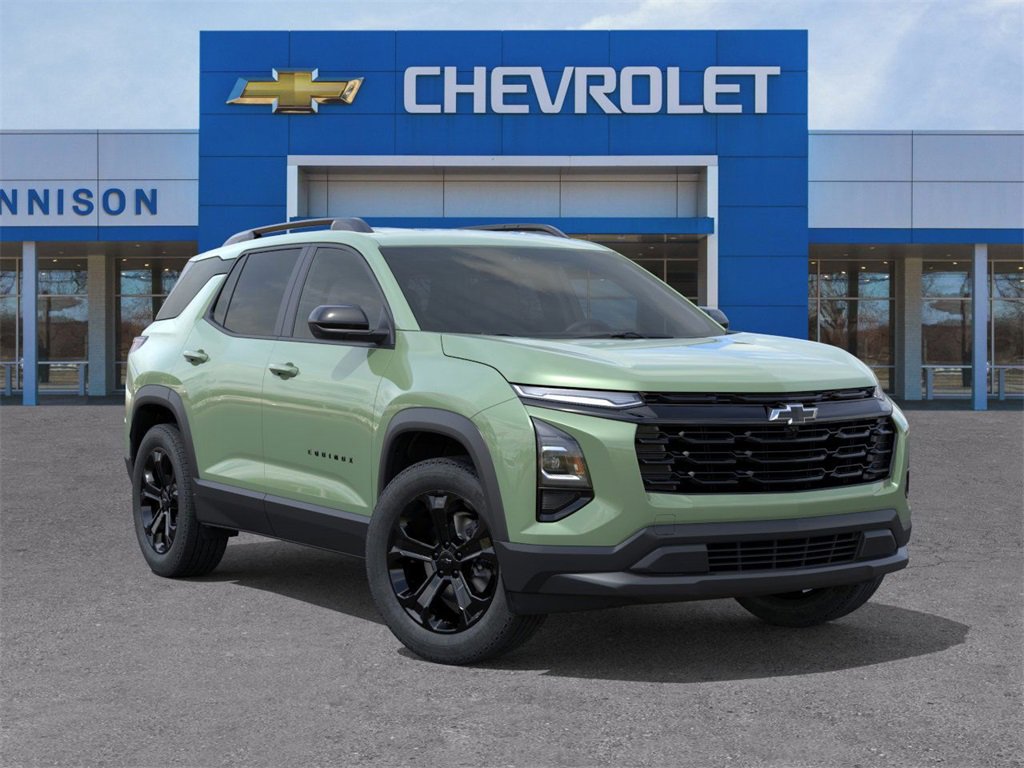 2026 Chevrolet Equinox LT photo 2