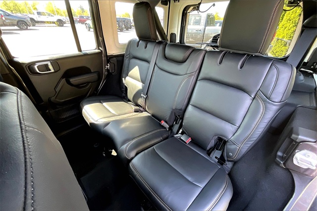 2025 Jeep Wrangler Willys photo 10