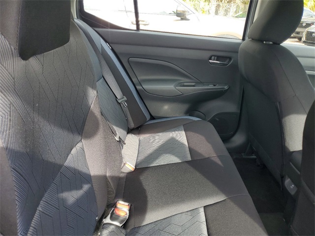 2025 Nissan Versa SV photo 27